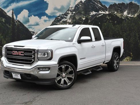 Used 2018 GMC Sierra 1500 SLE w/ SLE Value Package AWD/4WD image 6