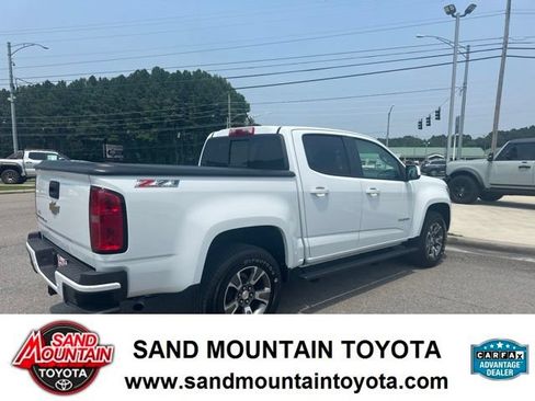 Used 2020 Chevrolet Colorado Z71 AWD/4WD image 3
