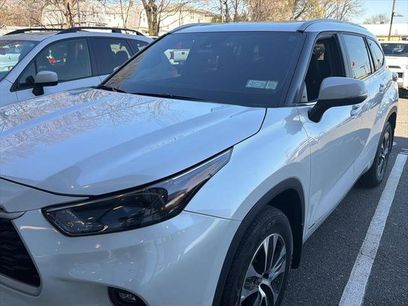 Certified 2024 Toyota Highlander XLE
