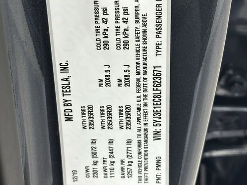 Used 2020 Tesla Model 3 Performance image 33