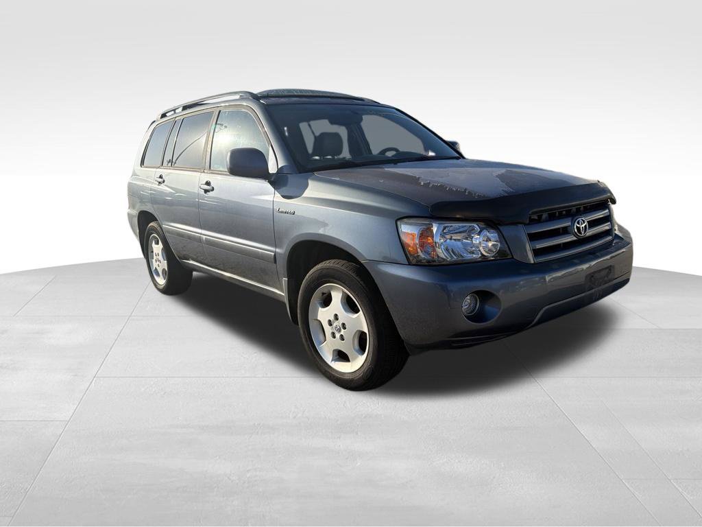 Used 2005 Toyota Highlander 4WD V6 w/ 3rd Row image 9