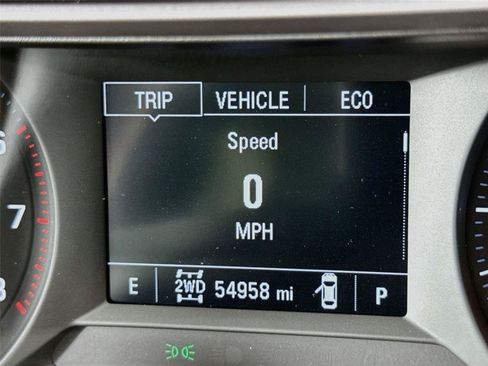 Used 2022 Chevrolet TrailBlazer LS AWD/4WD image 2