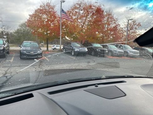 Used 2020 Chevrolet Suburban Premier w/ RST Edition image 10