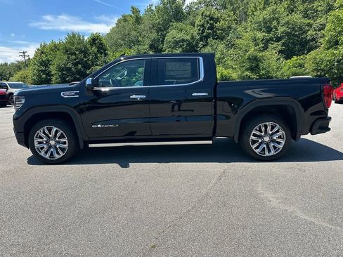 New 2026 GMC Sierra 1500 Denali w/ Denali Reserve Package AWD/4WD image 9