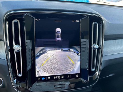 Used 2023 Volvo XC40 B5 Plus w/ Driver Assist Package image 14