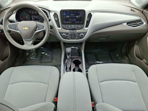 Used 2023 Chevrolet Malibu LT FWD image 11