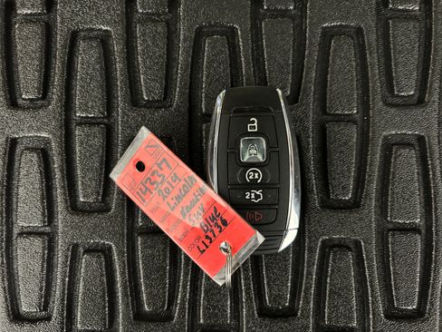 Used 2019 Lincoln Nautilus Select AWD/4WD image 39