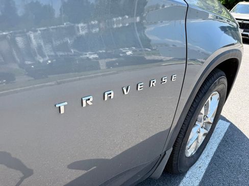 Used 2018 Chevrolet Traverse LT AWD/4WD image 7