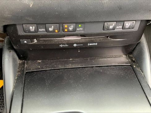 Used 2019 Lexus ES 300h w/ Premium Package image 35