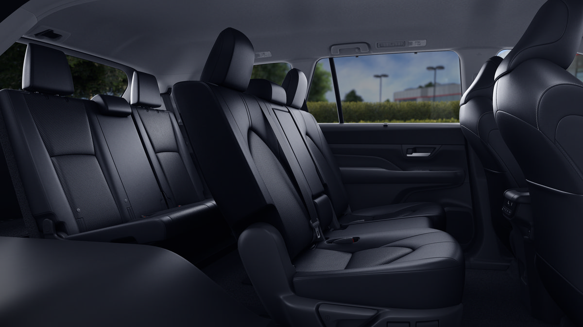 New 2026 Toyota Grand Highlander XLE FWD image 2