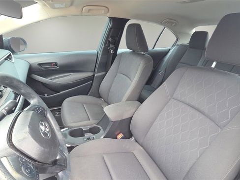 Used 2025 Toyota Corolla LE image 24