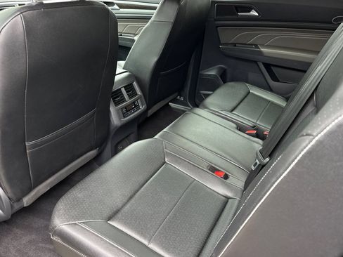 Used 2023 Volkswagen Atlas SE FWD image 12