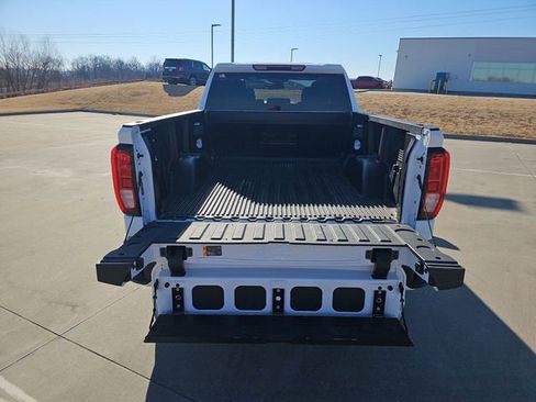 Used 2025 GMC Sierra 1500 Elevation image 26