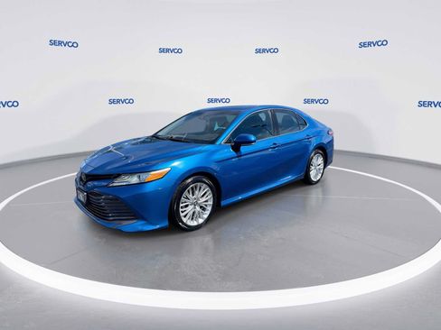 Used 2019 Toyota Camry XLE FWD image 4