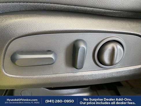 Used 2022 Buick Encore GX Essence w/ Experience Buick Package FWD image 23