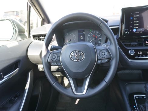 Used 2025 Toyota Corolla SE AWD/4WD image 14