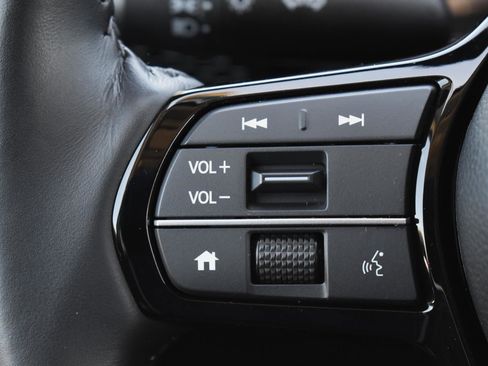 Used 2025 Honda CR-V EX-L image 7