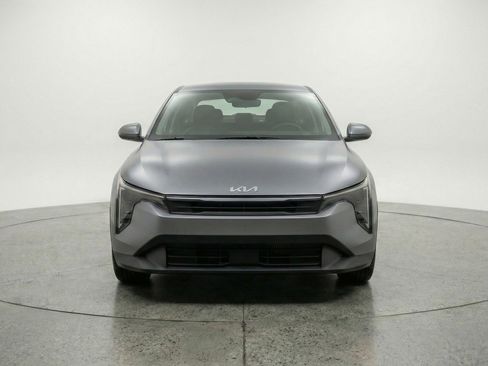 Used 2025 Kia K4 LXS image 2