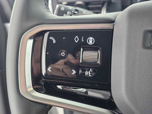 Used 2024 Land Rover Discovery Sport S image 27