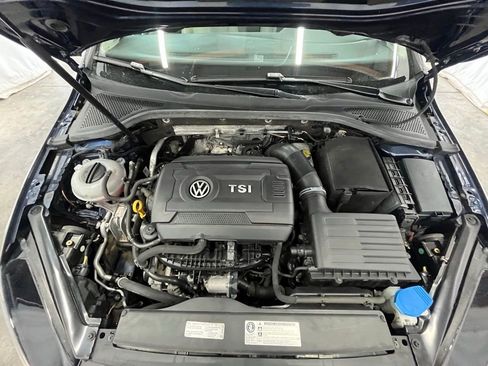 Used 2016 Volkswagen Golf SE image 31