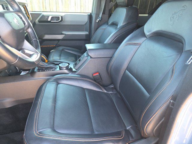 Used 2023 Ford Bronco Badlands w/ Sasquatch Package AWD/4WD image 5