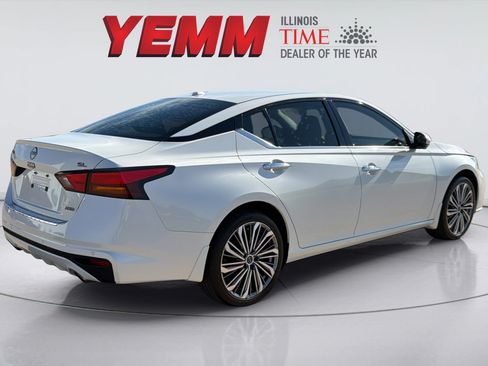 Used 2023 Nissan Altima 2.5 SL AWD/4WD image 11