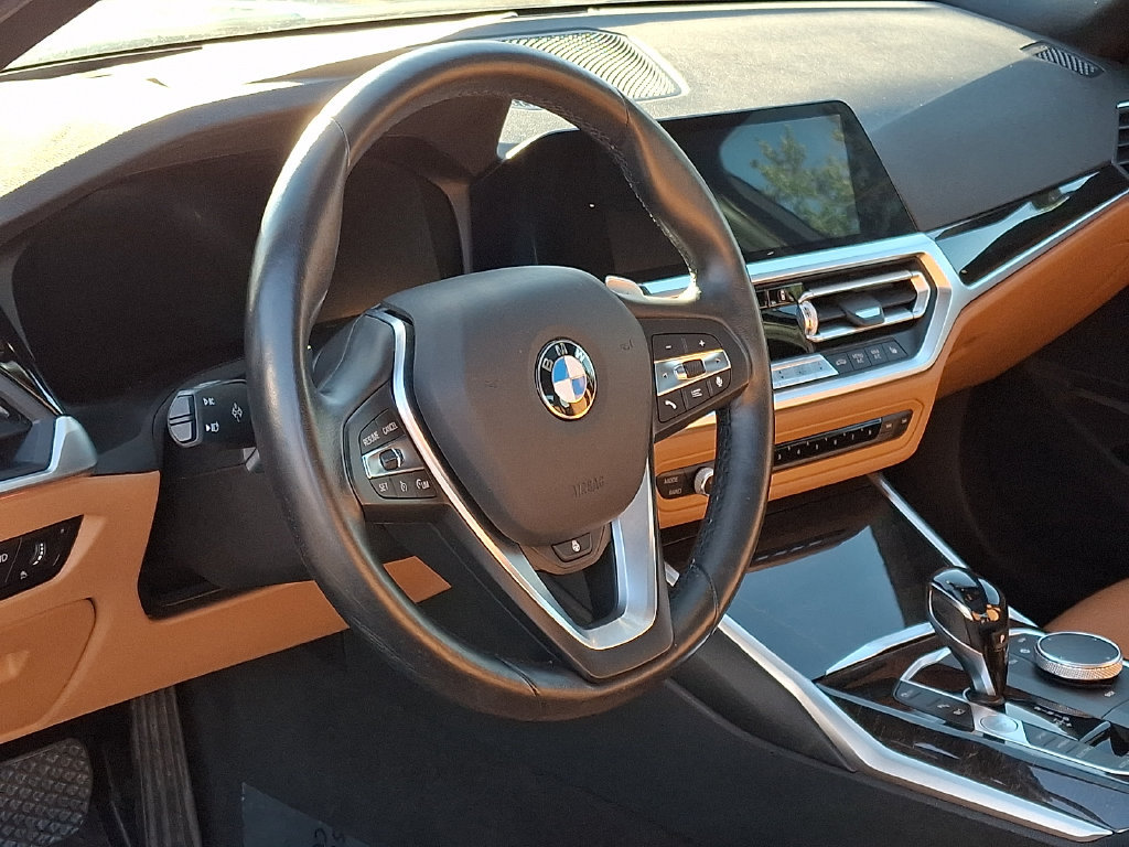 Used 2021 BMW 330e xDrive w/ Premium Package AWD/4WD image 17