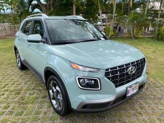 Used 2025 Hyundai Venue Limited FWD video 1