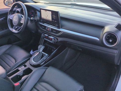 Used 2023 Kia Forte GT-Line w/ GT-Line Premium Package image 28