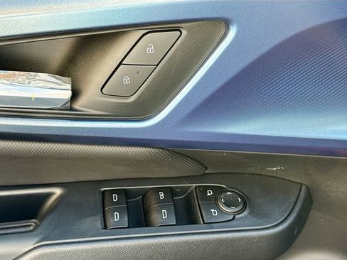 New 2026 Chevrolet Equinox EV LT image 19