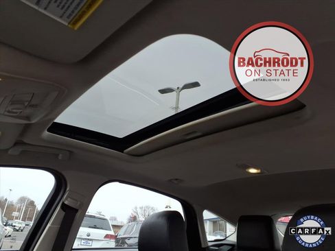 Used 2015 Ford Focus Titanium w/ Titanium Technology Package image 10