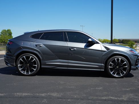 Used 2019 Lamborghini Urus AWD/4WD image 5