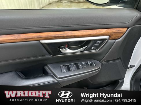 Used 2022 Honda CR-V Touring image 10