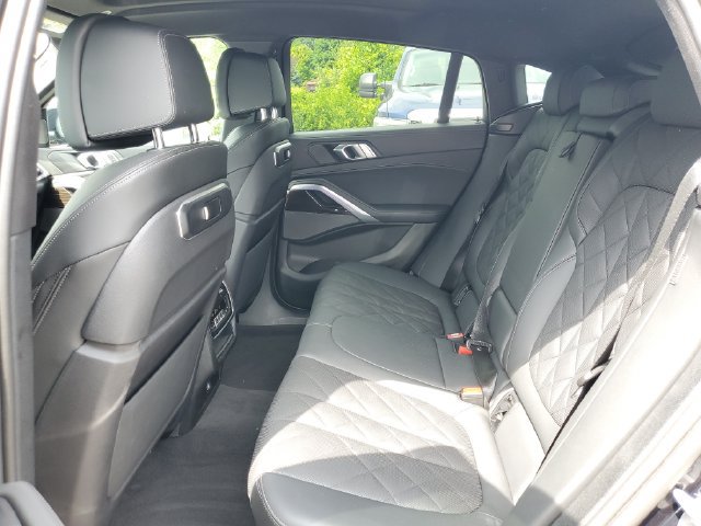 Used 2024 BMW X6 xDrive40i AWD/4WD image 34
