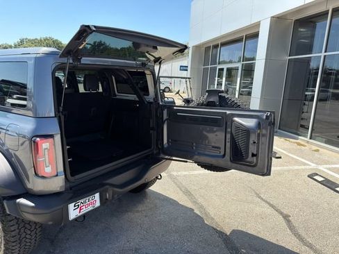 Used 2025 Ford Bronco Badlands AWD/4WD image 47