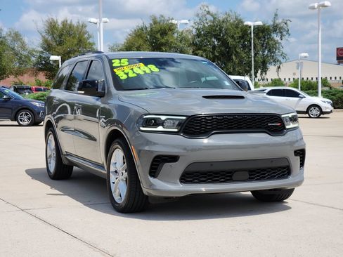 Used 2025 Dodge Durango R/T AWD/4WD image 3