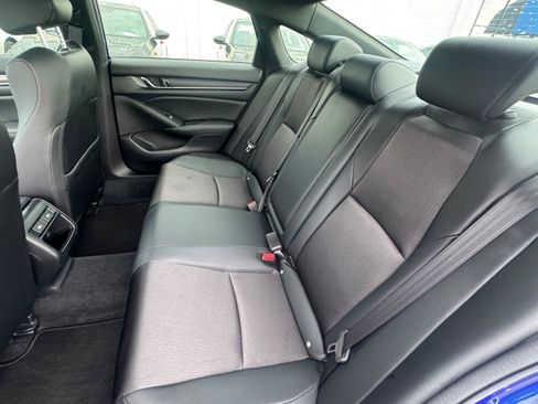 Used 2022 Honda Accord Sport image 10