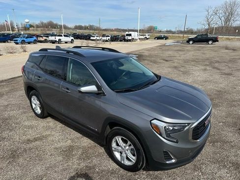 Used 2020 GMC Terrain SLE w/ Driver Convenience Package image 5