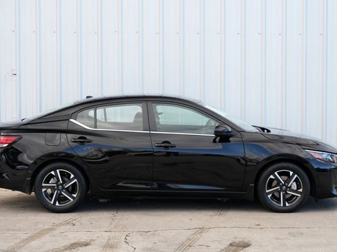 Used 2024 Nissan Sentra SV image 46