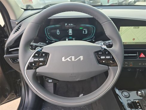 New 2026 Kia Niro EX image 33