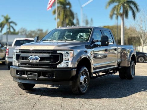 Used 2022 Ford F350 XL w/ Power Equipment Group image 1