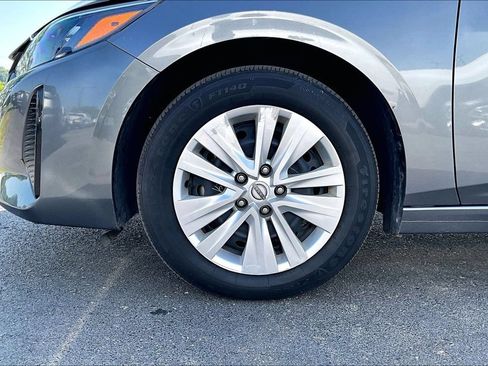 Used 2024 Nissan Sentra S FWD image 2