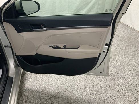 Used 2018 Hyundai Elantra Value Edition FWD image 20