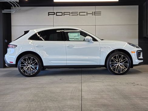 New 2026 Porsche Macan AWD/4WD image 26