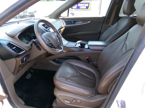 Used 2016 Lincoln MKX Reserve w/ Equipment Group 102A AWD/4WD image 14
