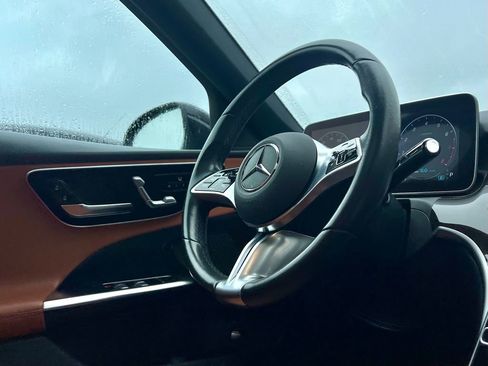 Certified 2022 Mercedes-Benz C 300 4MATIC Sedan image 8