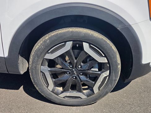 Used 2025 Kia Telluride S AWD/4WD image 8