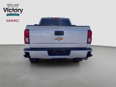 Used 2018 Chevrolet Silverado 1500 High Country image 11