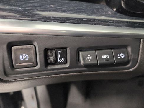 Used 2024 Cadillac XT5 Premium Luxury w/ Technology Package AWD/4WD image 10