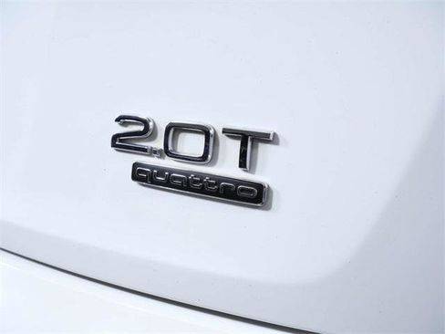 Used 2018 Audi Q5 2.0T Premium Plus w/ Premium Plus Package image 9